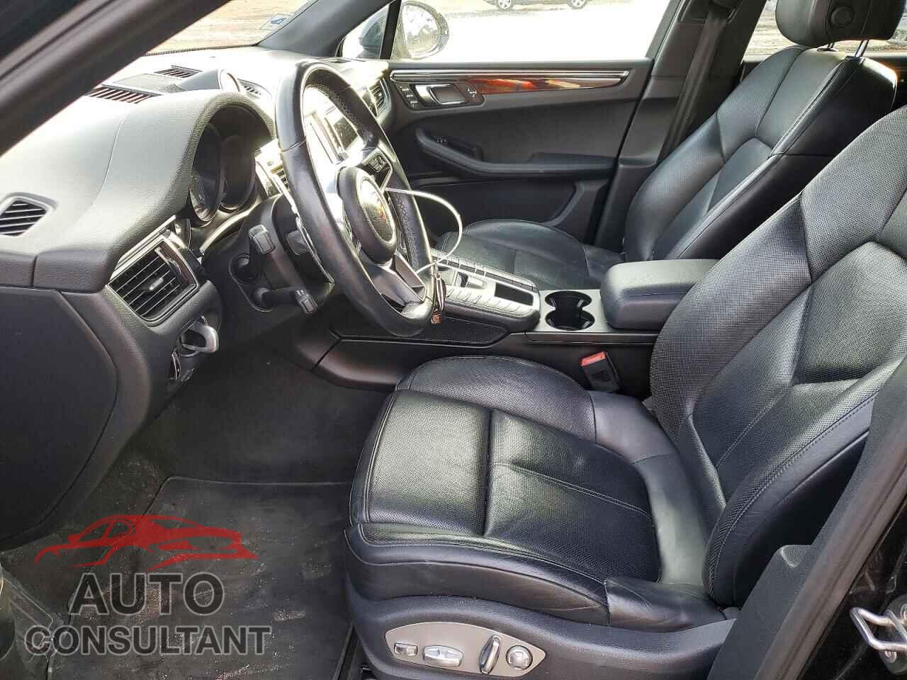 PORSCHE MACAN 2015 - WP1AB2A56FLB44694