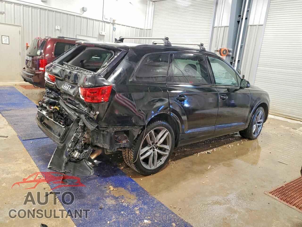 AUDI Q7 2017 - WA1VAAF7XHD028366