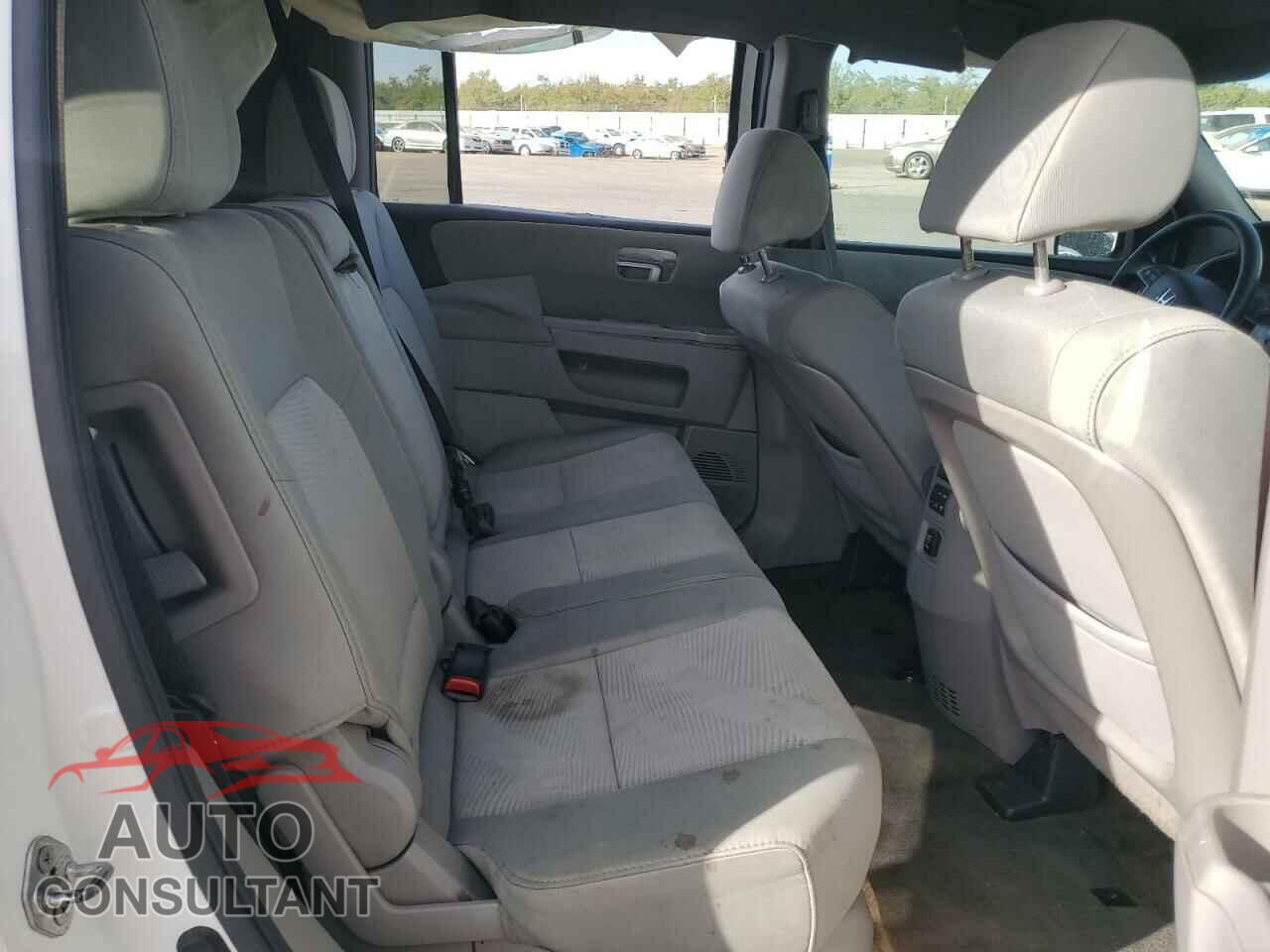 HONDA PILOT 2013 - 5FNYF3H29DB036219