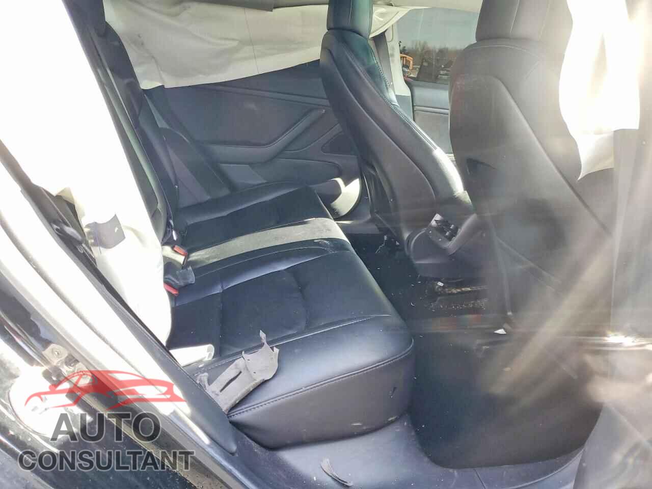 TESLA MODEL 3 2018 - 5YJ3E1EB9JF071912