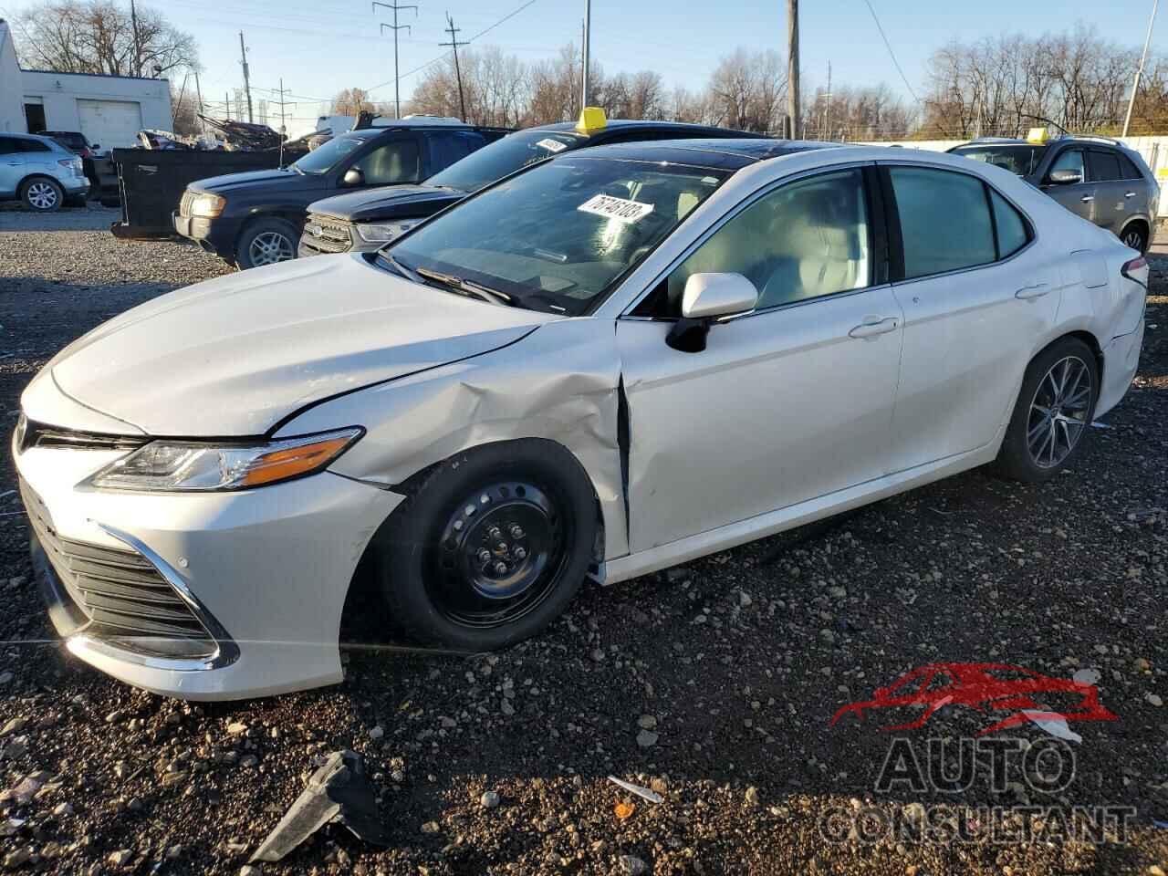 TOYOTA CAMRY 2023 - 4T1F11AK1PU791909