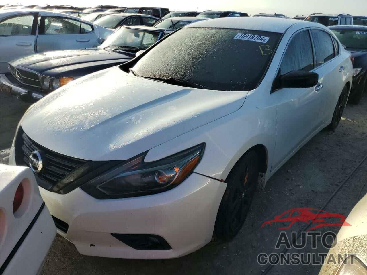 NISSAN ALTIMA 2018 - 1N4AL3AP0JC233200