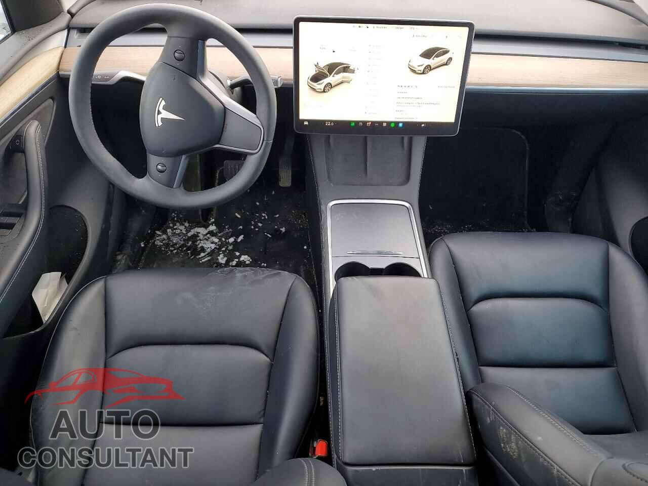 TESLA MODEL Y 2023 - LRWYGDFD5PC904870
