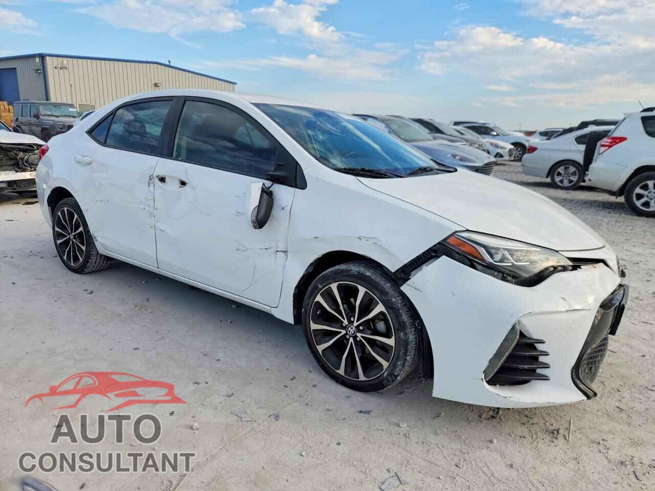 TOYOTA COROLLA 2017 - 5YFBURHE5HP683025