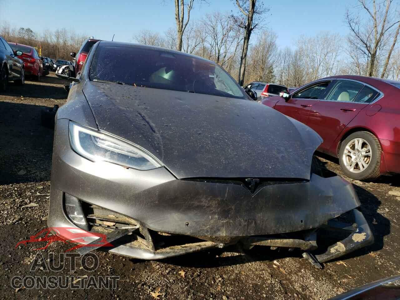 TESLA MODEL S 2017 - 5YJSA1E20HF229197