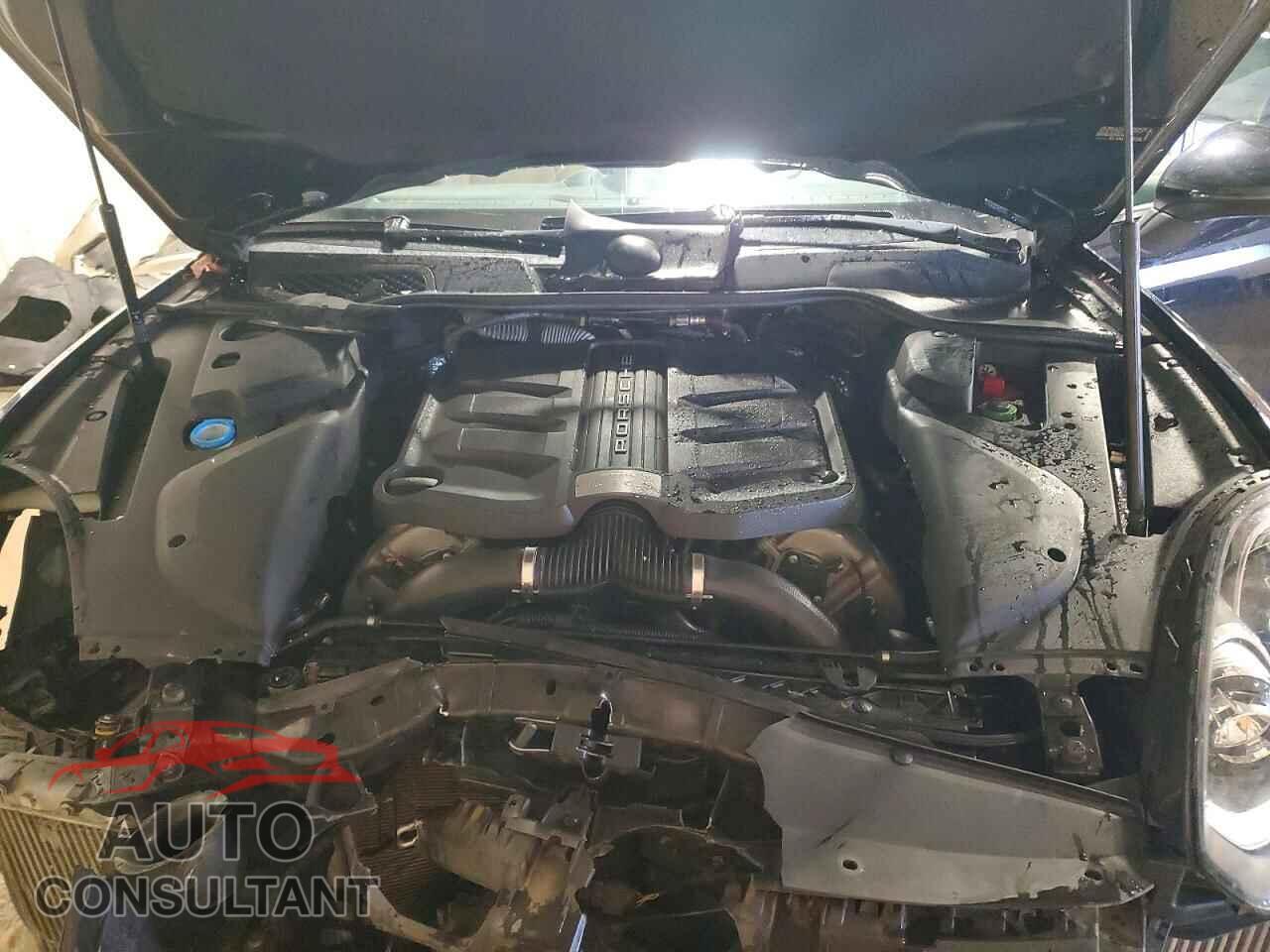 PORSCHE CAYENNE 2017 - WP1AB2A20HLA52733