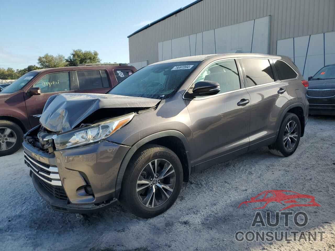 TOYOTA HIGHLANDER 2019 - 5TDBZRFH6KS960357