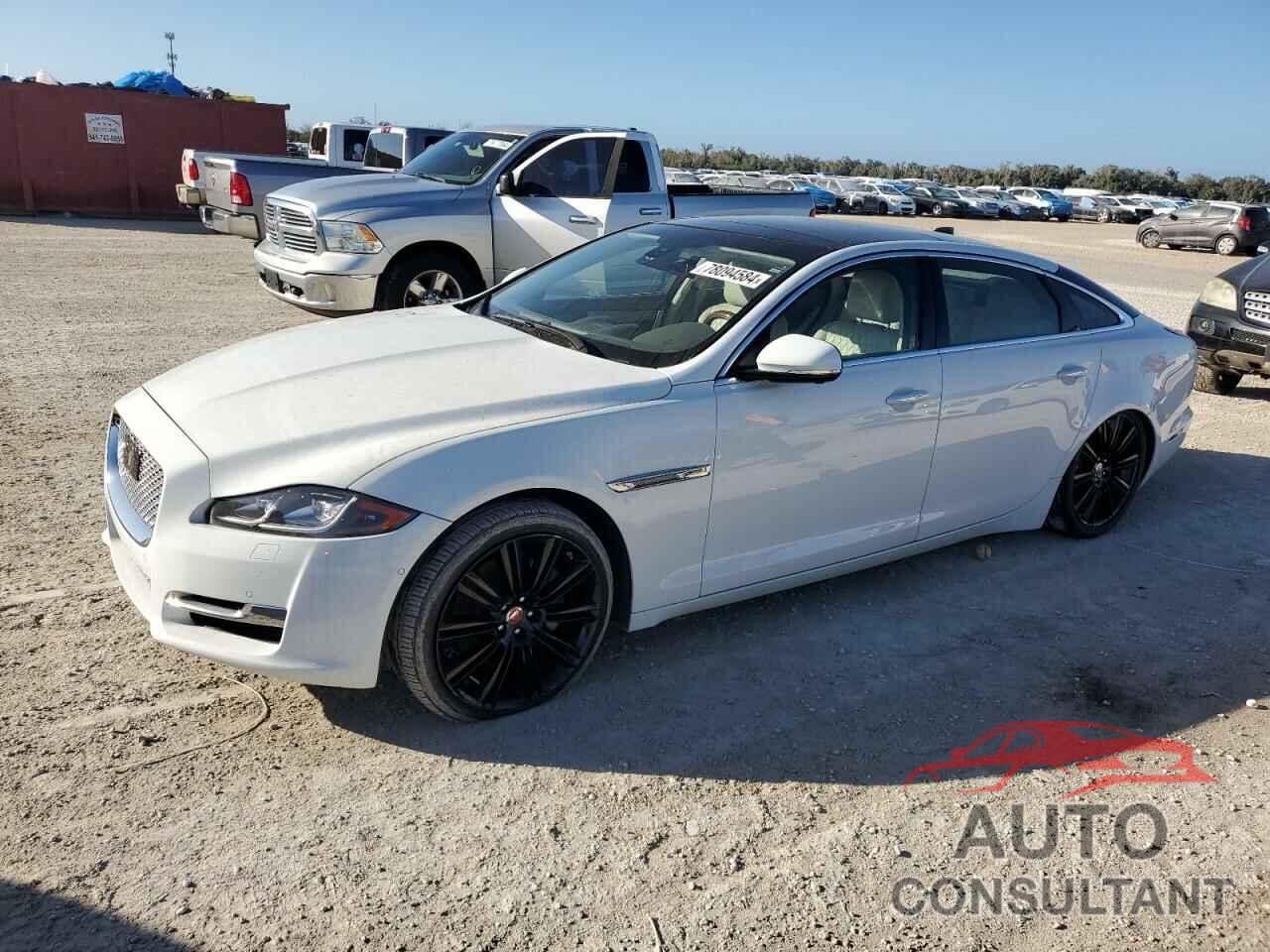 JAGUAR XJ 2016 - SAJWJ2GD5G8V89765