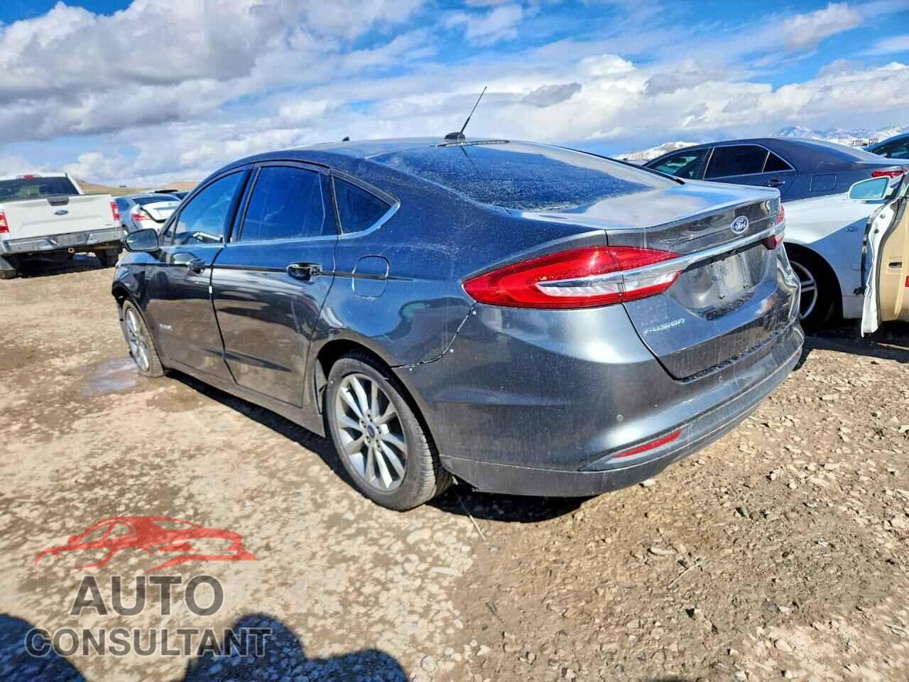 FORD FUSION 2017 - 3FA6P0LU3HR215832