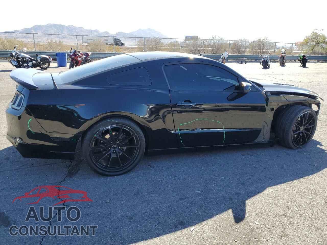 FORD MUSTANG 2013 - 1ZVBP8CF7D5200902