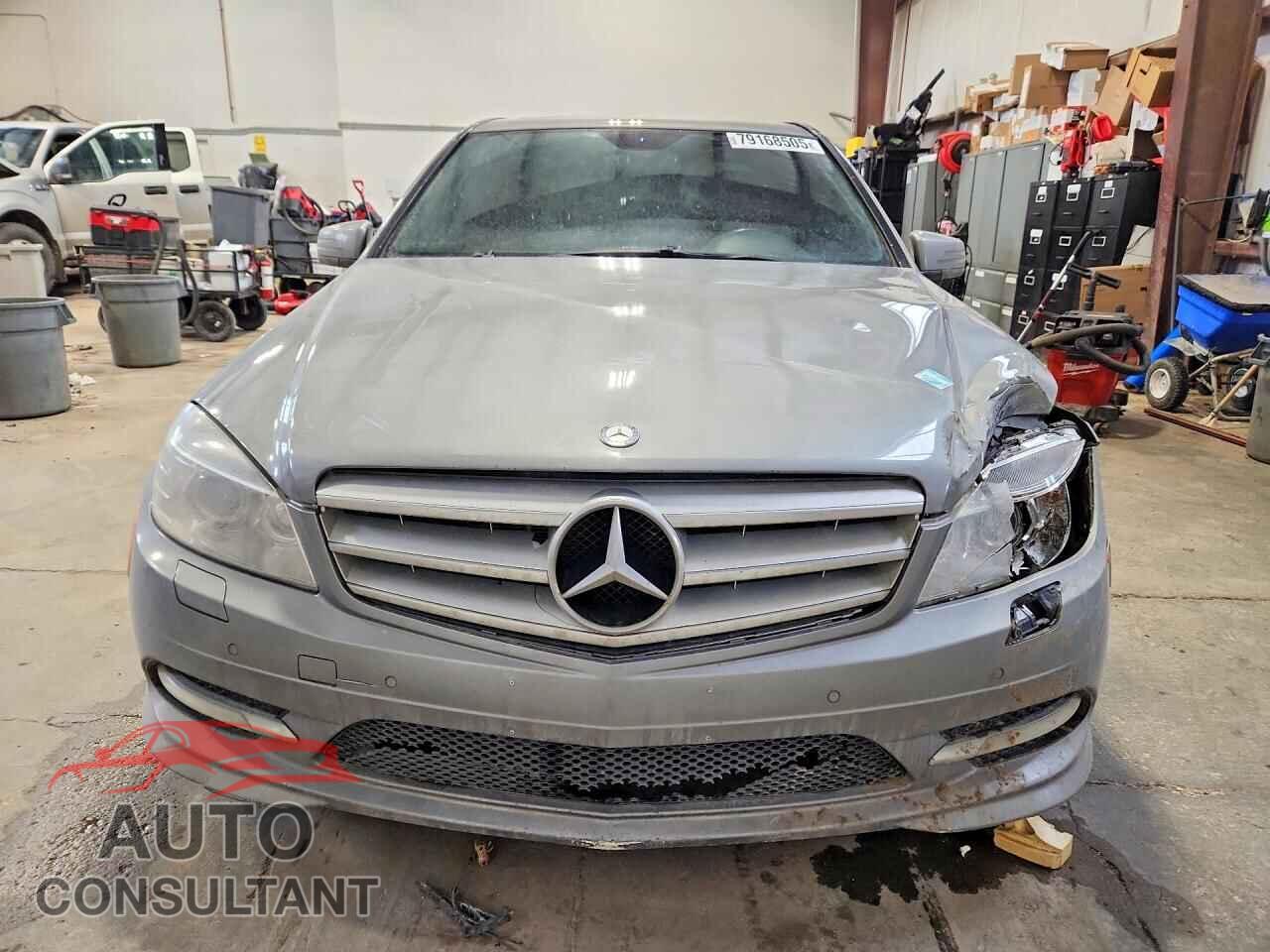 MERCEDES-BENZ C-CLASS 2011 - WDDGF8BB1BA528384