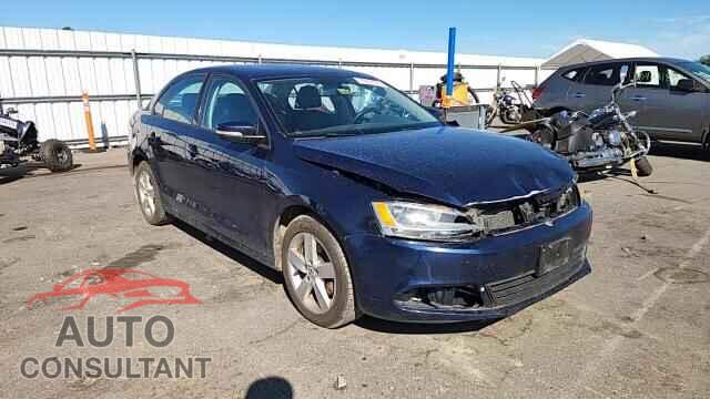 VOLKSWAGEN JETTA 2011 - 3VWLL7AJ0BM036384