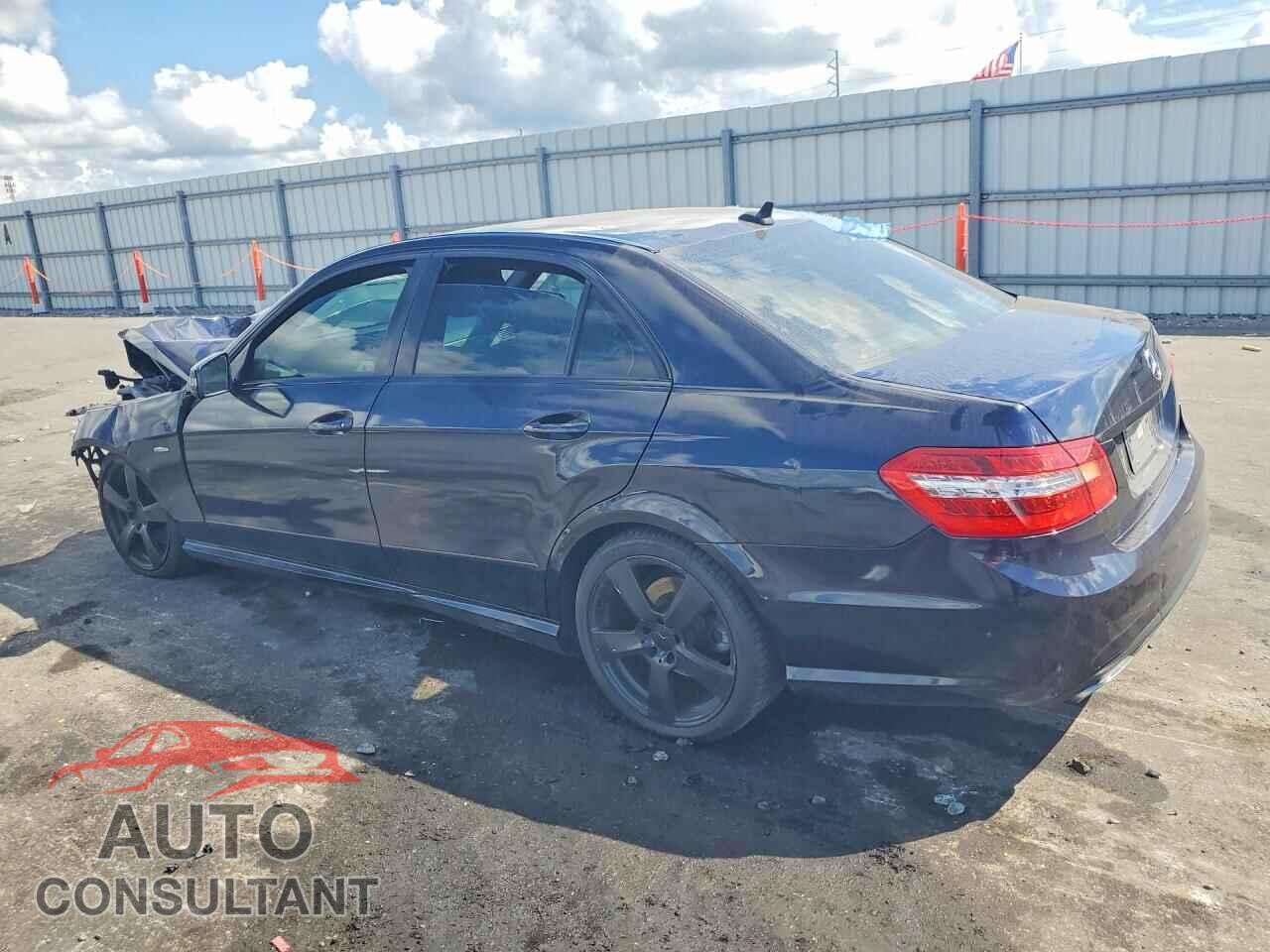 MERCEDES-BENZ E-CLASS 2012 - WDDHF5KB5CA588589