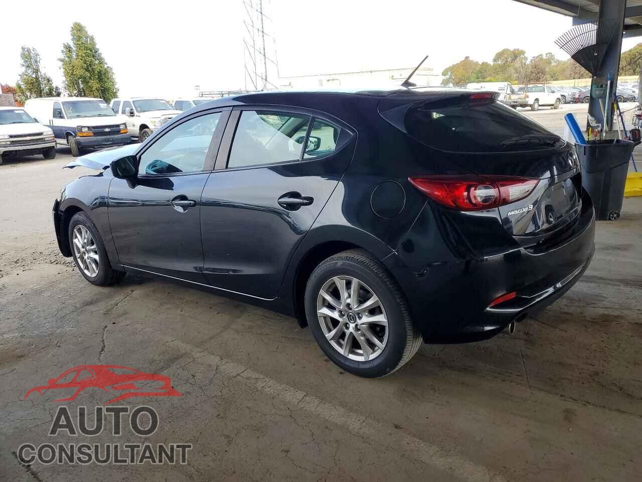 MAZDA 3 2018 - 3MZBN1K70JM226450
