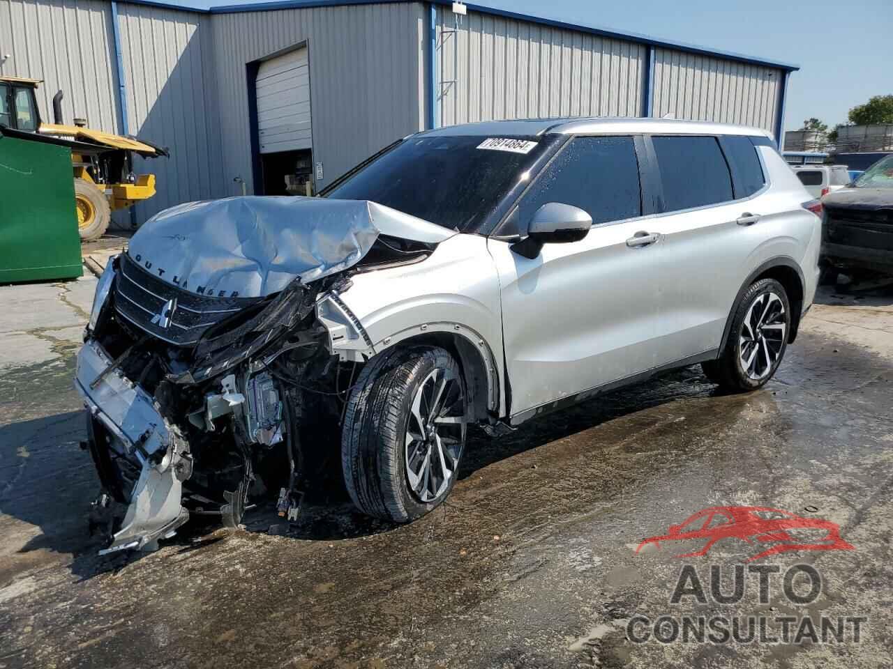 MITSUBISHI OUTLANDER 2023 - JA4J3UA82PZ058893