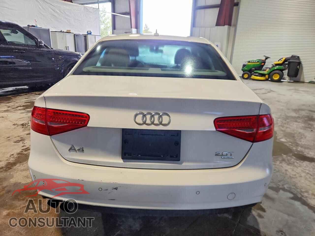 AUDI A4 2013 - WAUFFAFL2DN034589