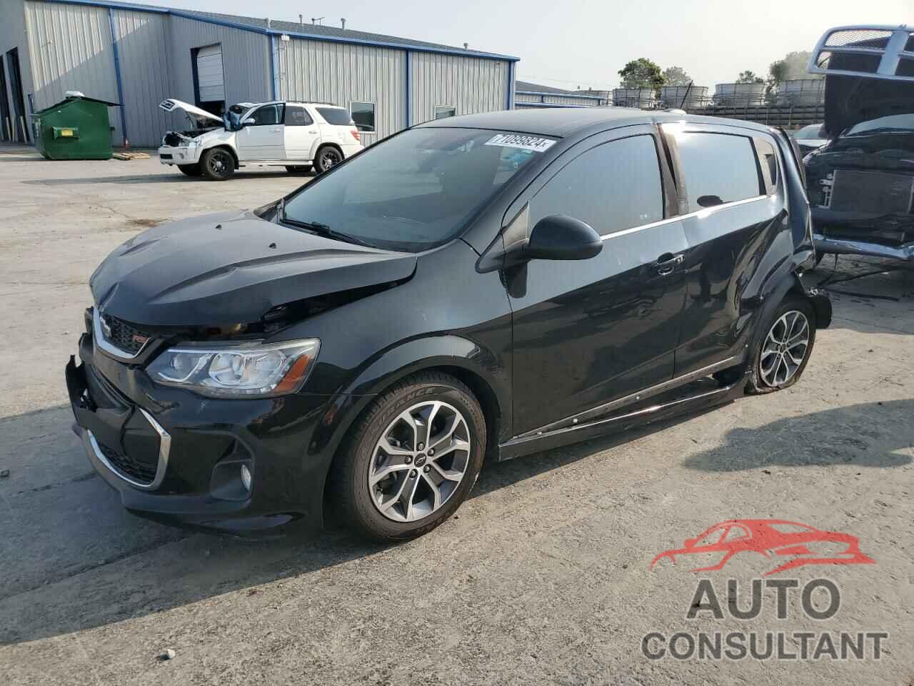 CHEVROLET SONIC 2018 - 1G1JD6SB2J4137275