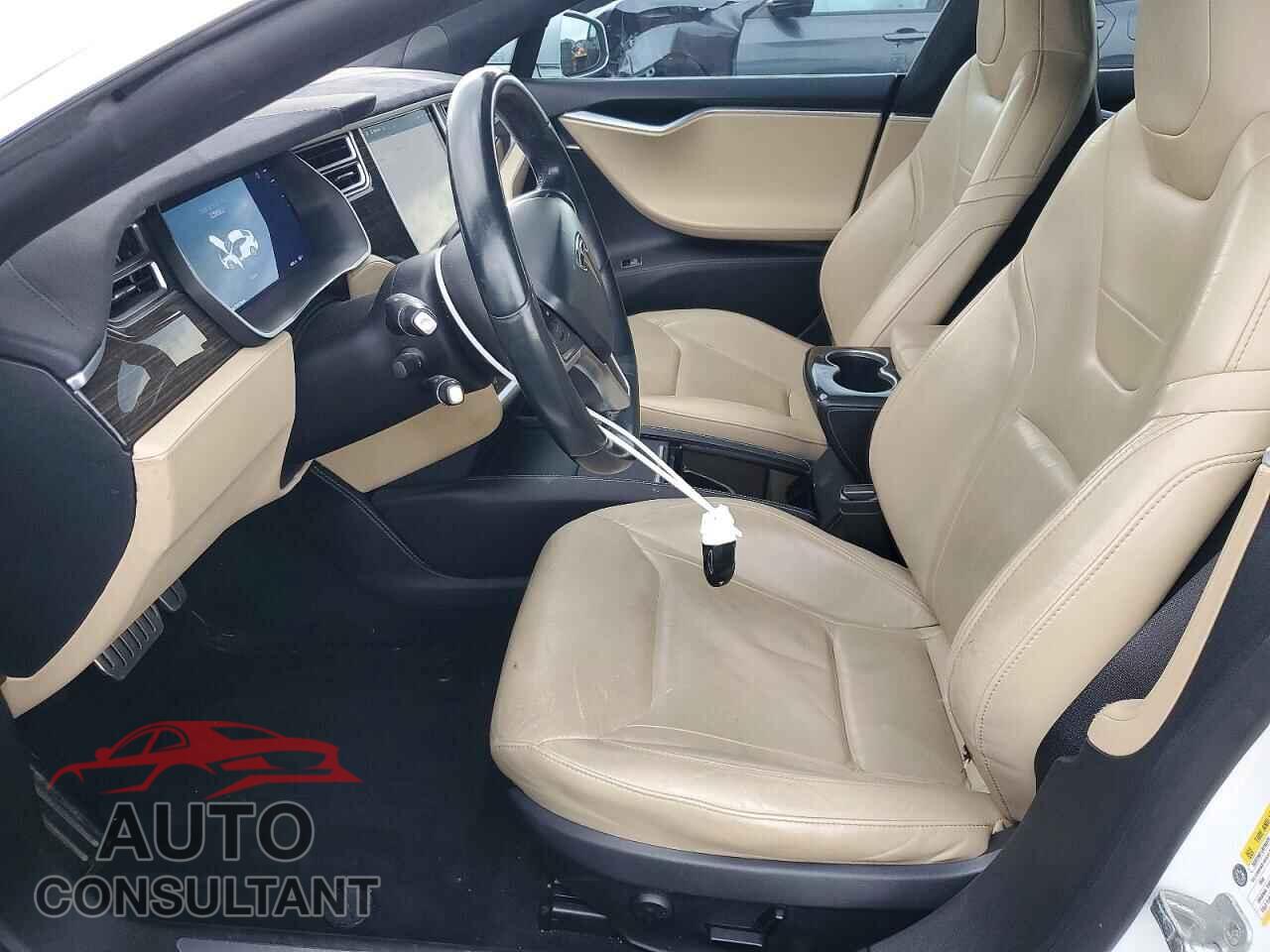 TESLA MODEL S 2015 - 5YJSA1E42FF118651