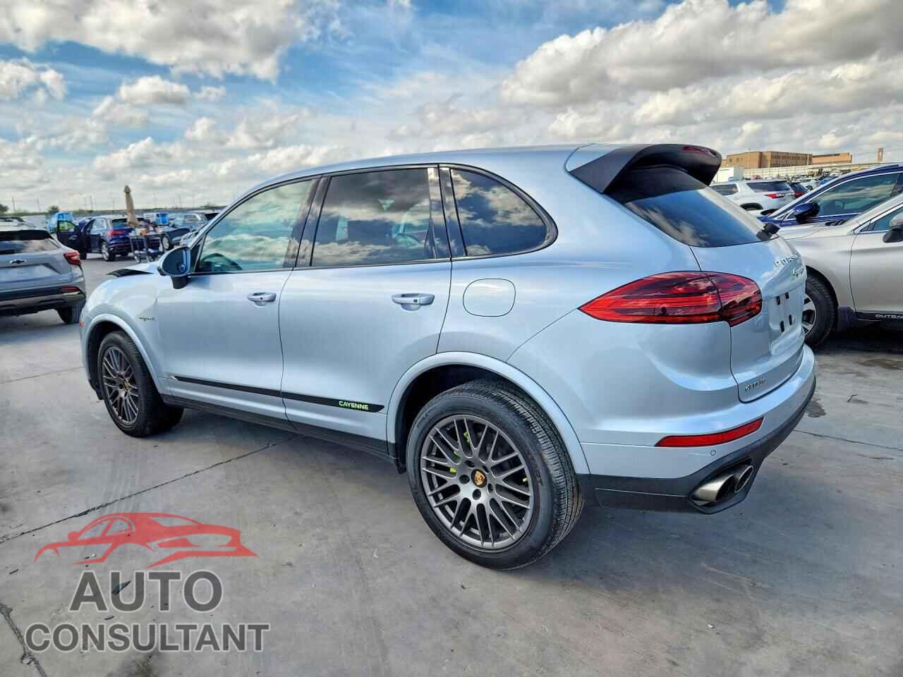 PORSCHE CAYENNE 2017 - WP1AE2A28HLA73997