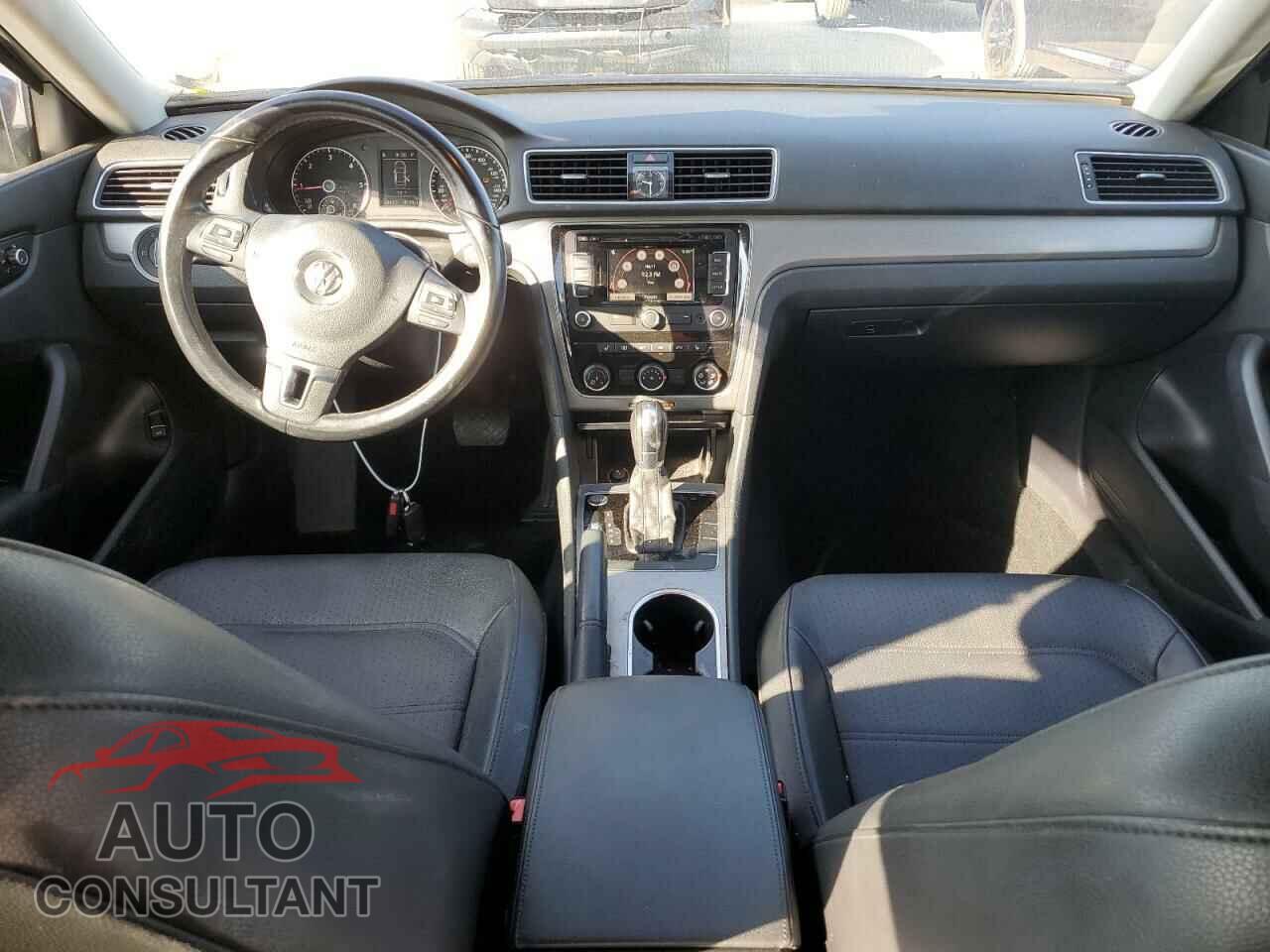 VOLKSWAGEN PASSAT 2014 - 1VWBN7A3XEC009948
