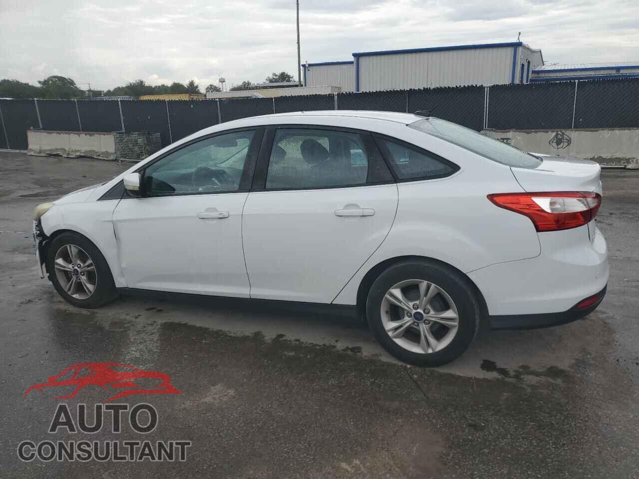 FORD FOCUS 2014 - 1FADP3F2XEL403518