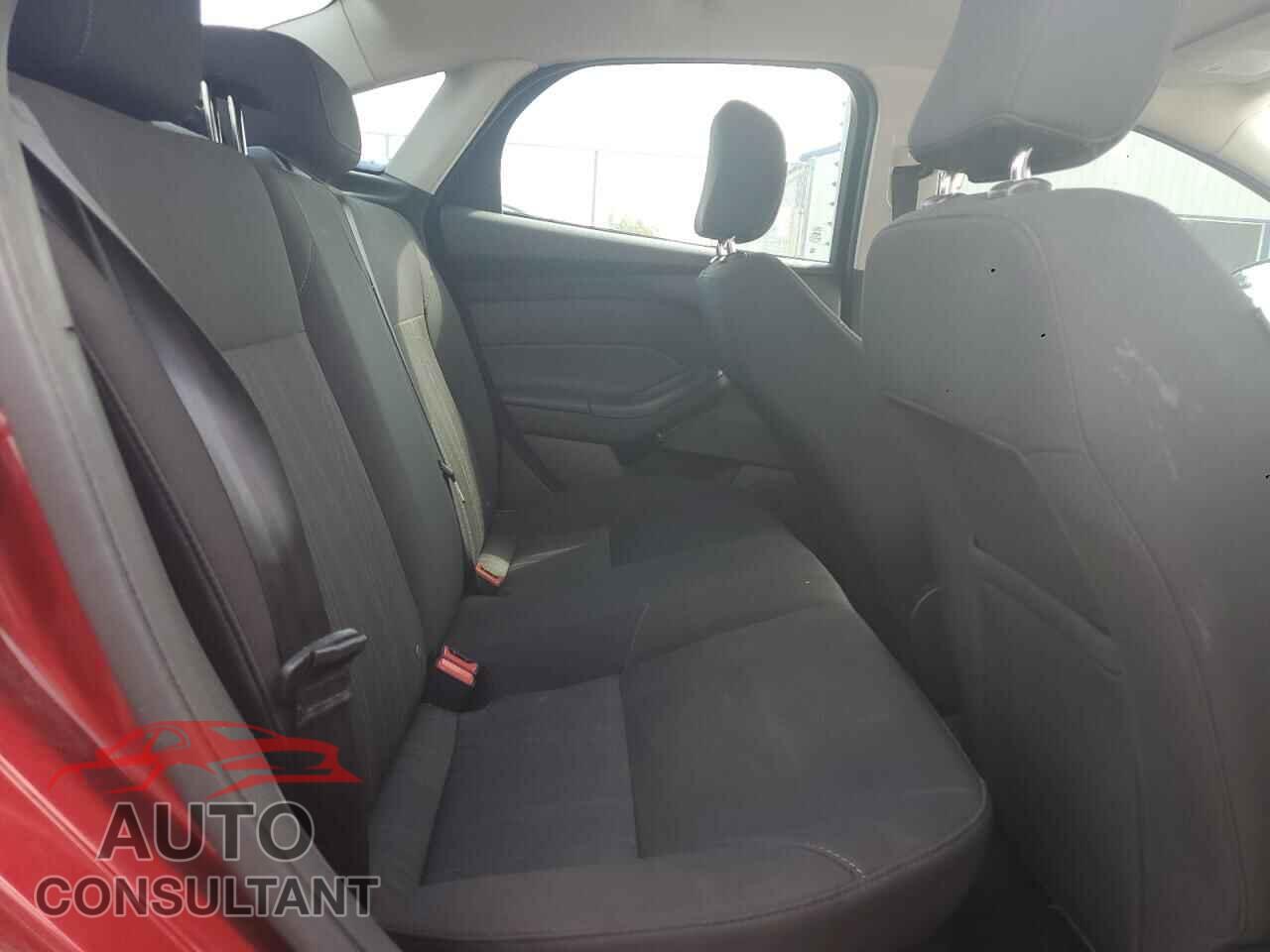 FORD FOCUS 2017 - 1FADP3FE3HL316994