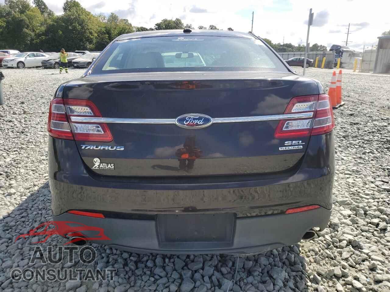 FORD TAURUS 2013 - 1FAHP2E84DG168459