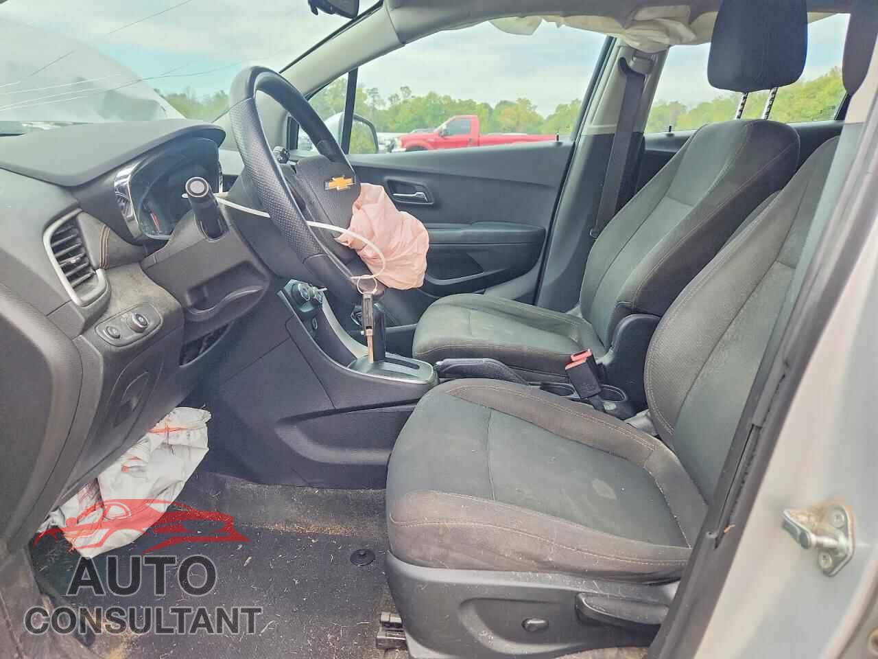 CHEVROLET TRAX 2017 - 3GNCJNSB3HL284025