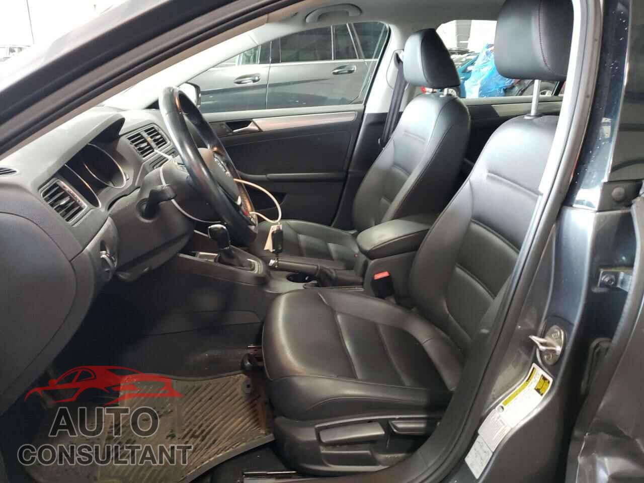 VOLKSWAGEN JETTA 2017 - 3VWDB7AJXHM234812
