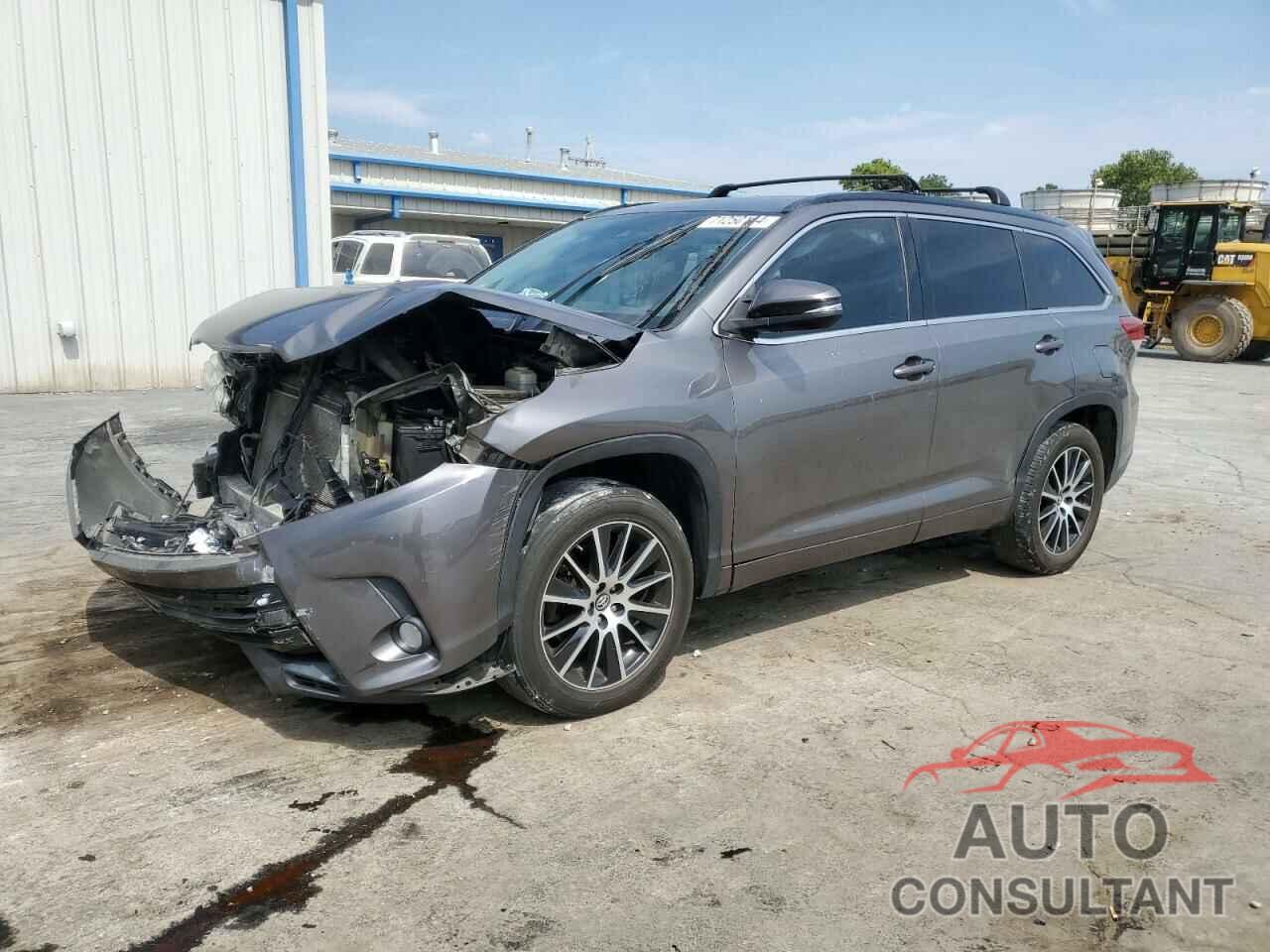 TOYOTA HIGHLANDER 2018 - 5TDKZRFH6JS543870