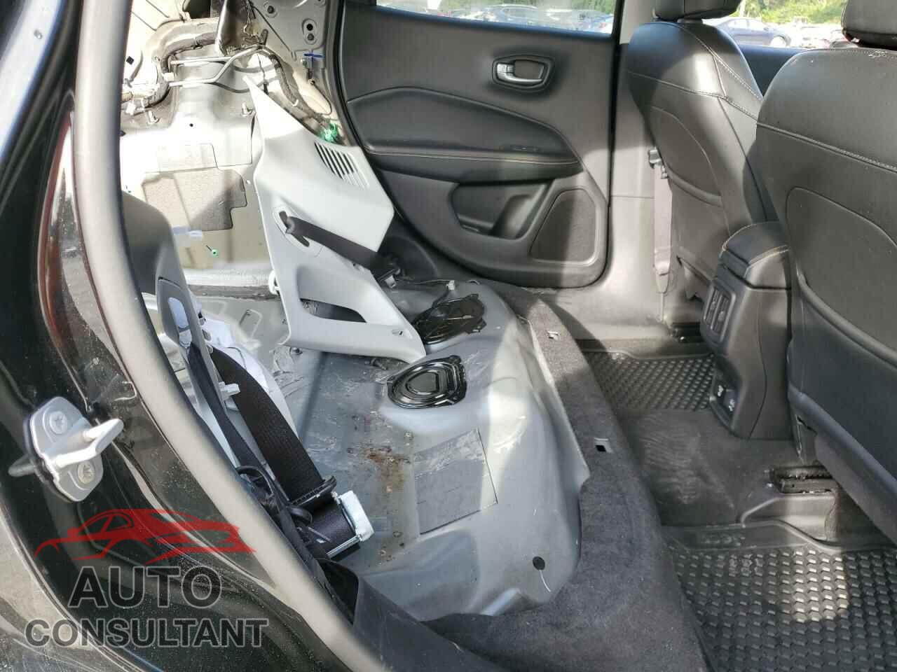 JEEP COMPASS 2019 - 3C4NJDBB3KT839851