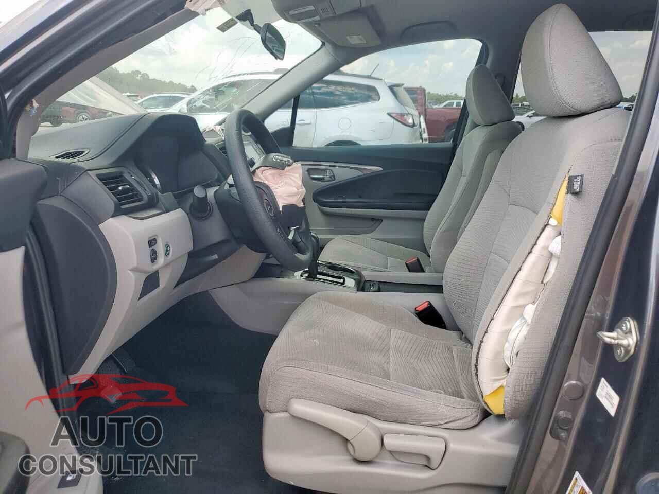 HONDA PILOT 2017 - 5FNYF5H19HB044894