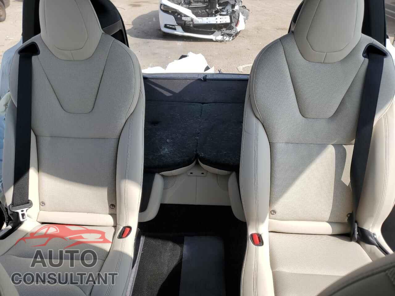 TESLA MODEL X 2022 - 7SAXCBE50NF364856