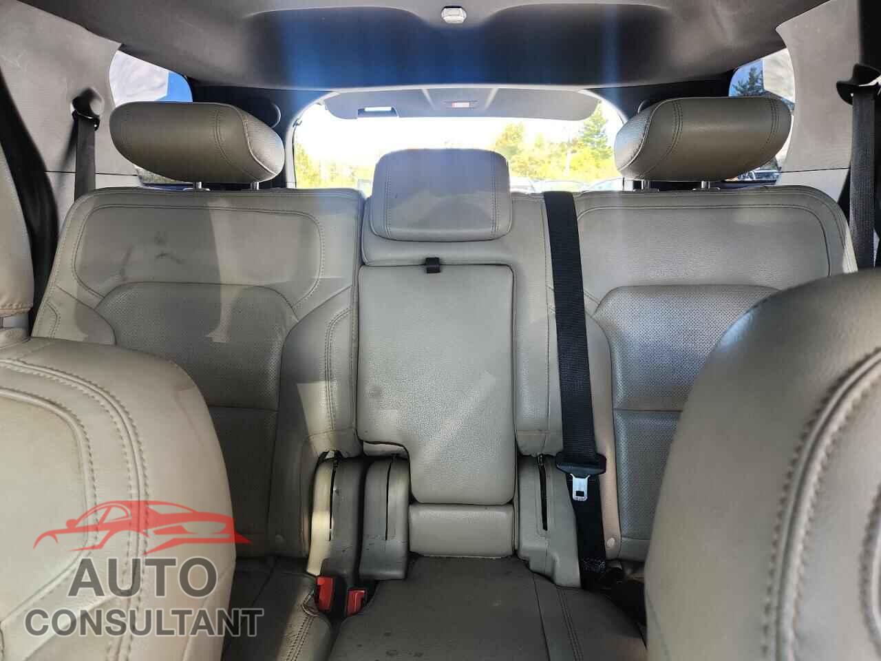 FORD EXPLORER 2018 - 1FM5K7F86JGA04791