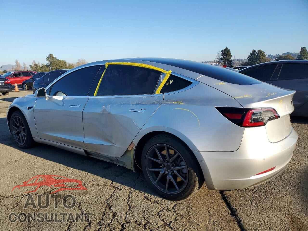 TESLA MODEL 3 2018 - 5YJ3E1EB6JF100198