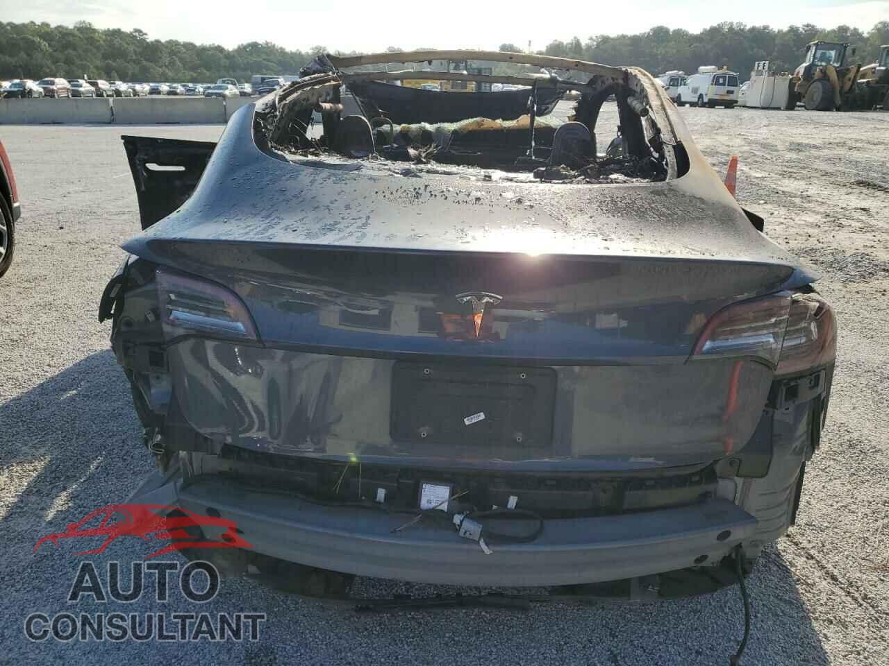 TESLA MODEL 3 2022 - 5YJ3E1EA9NF372113