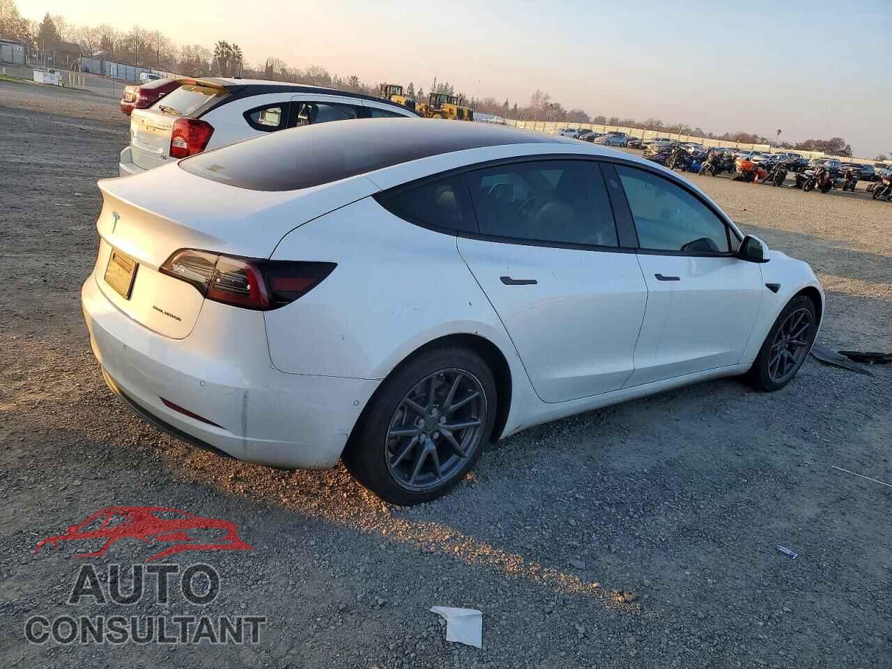 TESLA MODEL 3 2019 - 5YJ3E1EB4KF418323