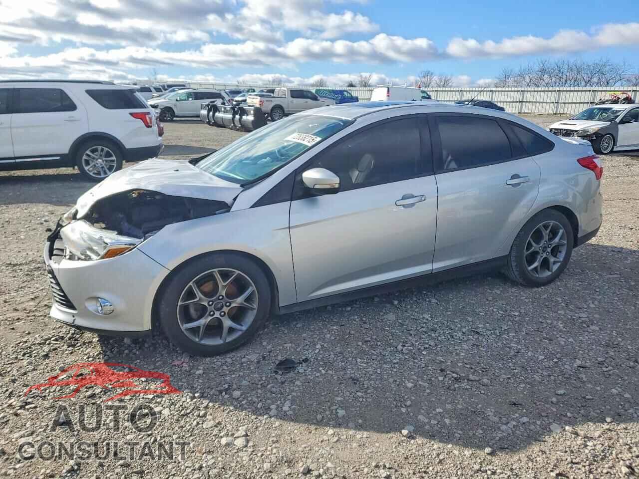 FORD FOCUS 2014 - 1FADP3F2XEL194720