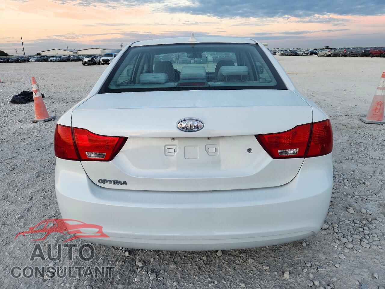 KIA OPTIMA 2010 - KNAGG4A87A5446623