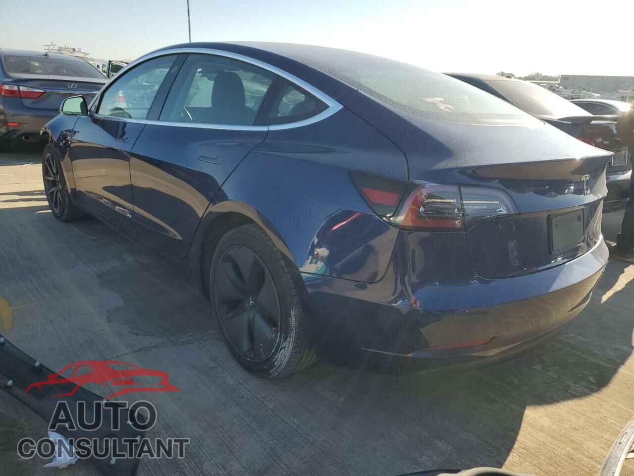 TESLA MODEL 3 2019 - 5YJ3E1EAXKF326303