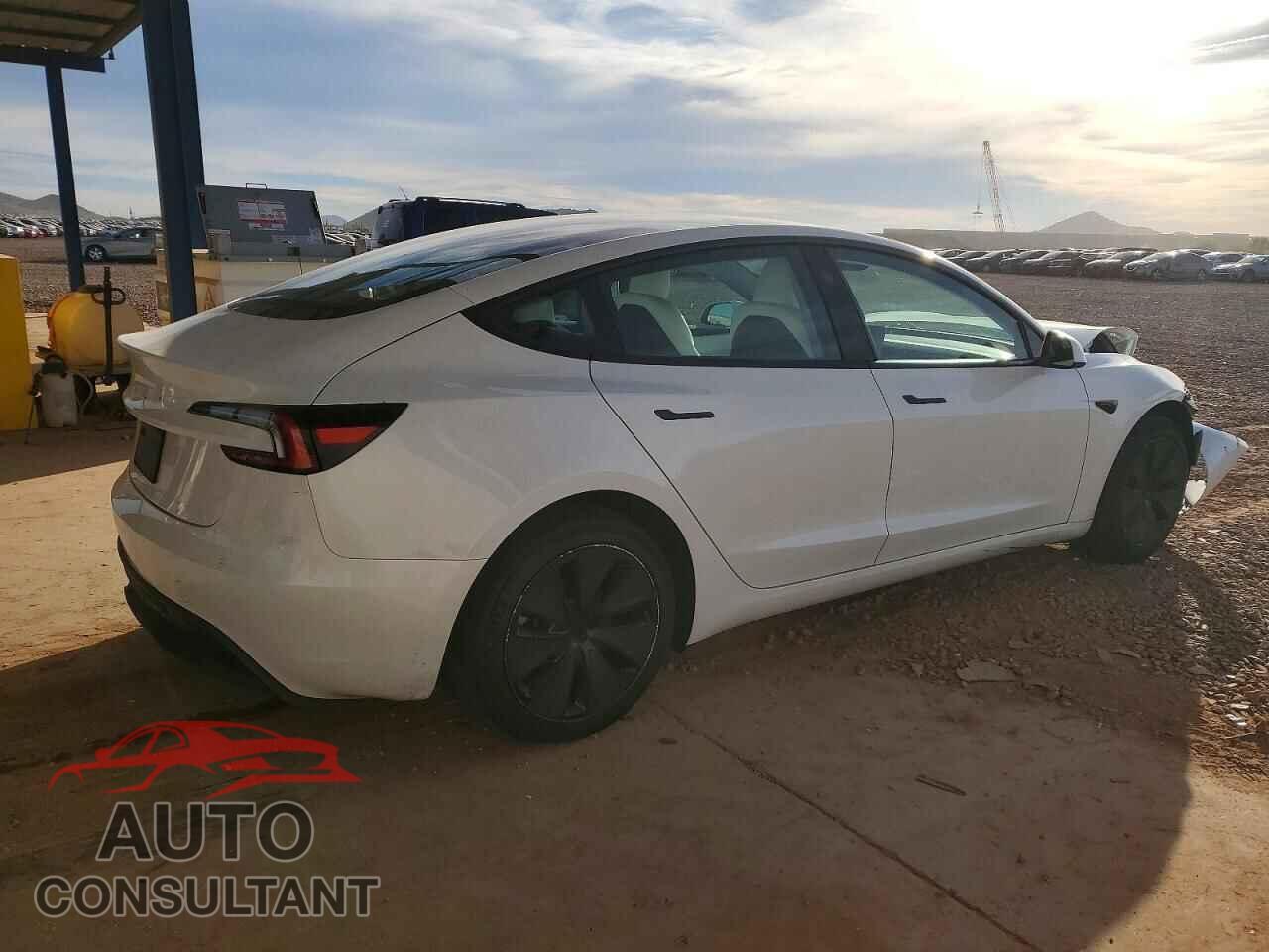 TESLA MODEL 3 2024 - 5YJ3E1EA7RF833752