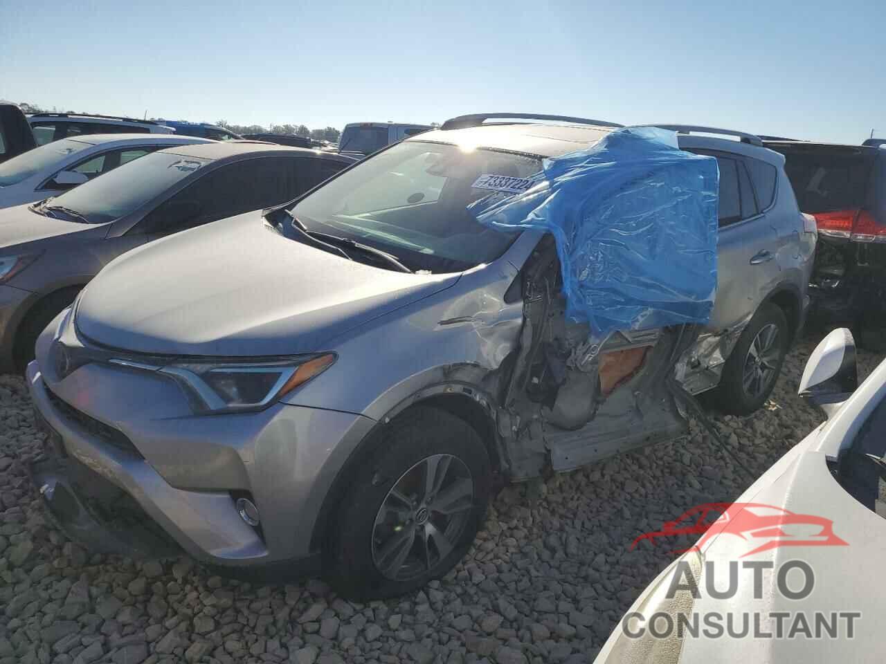 TOYOTA RAV4 2018 - 2T3RFREV9JW835798