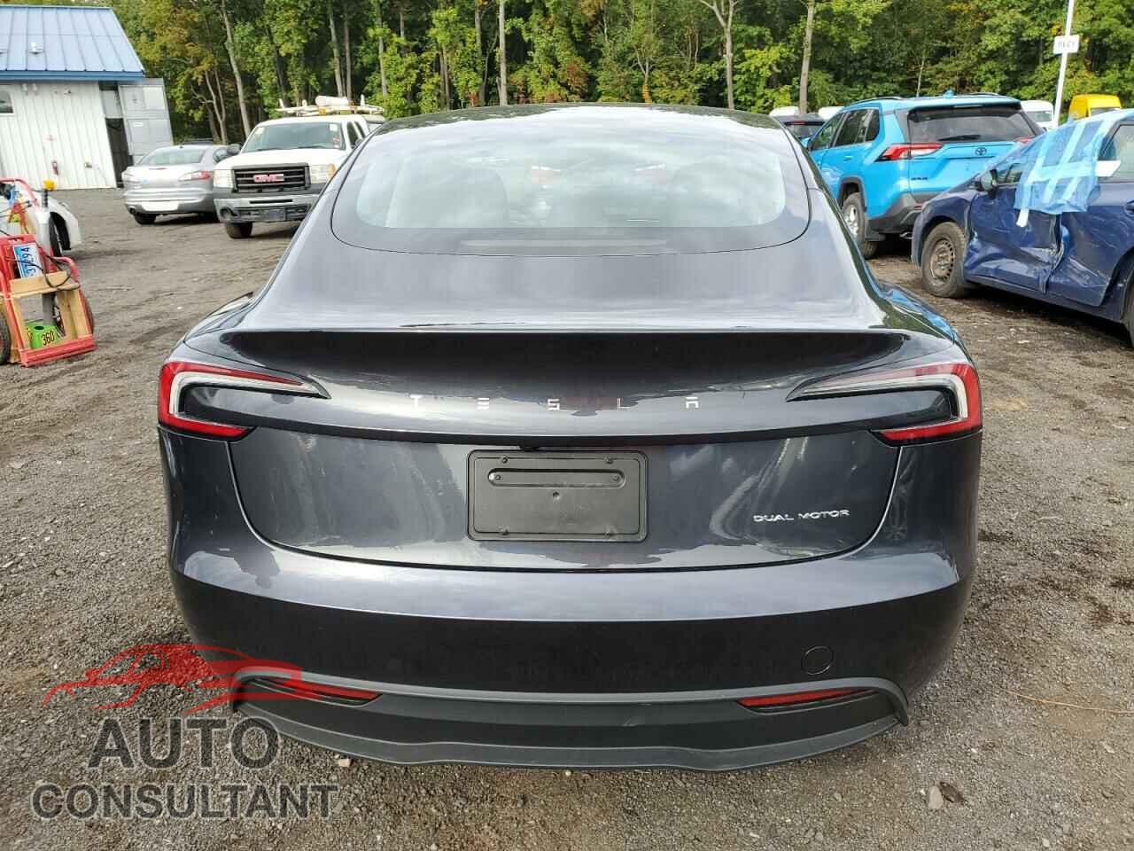 TESLA MODEL 3 2024 - 5YJ3E1EB9RF731006