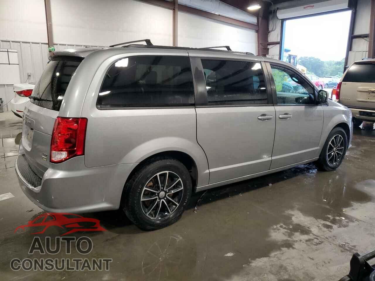 DODGE CARAVAN 2018 - 2C4RDGEG6JR220194