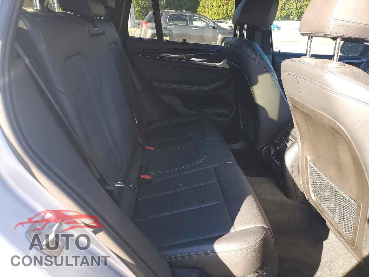 BMW X3 2018 - 5UXTR9C58JLD64263