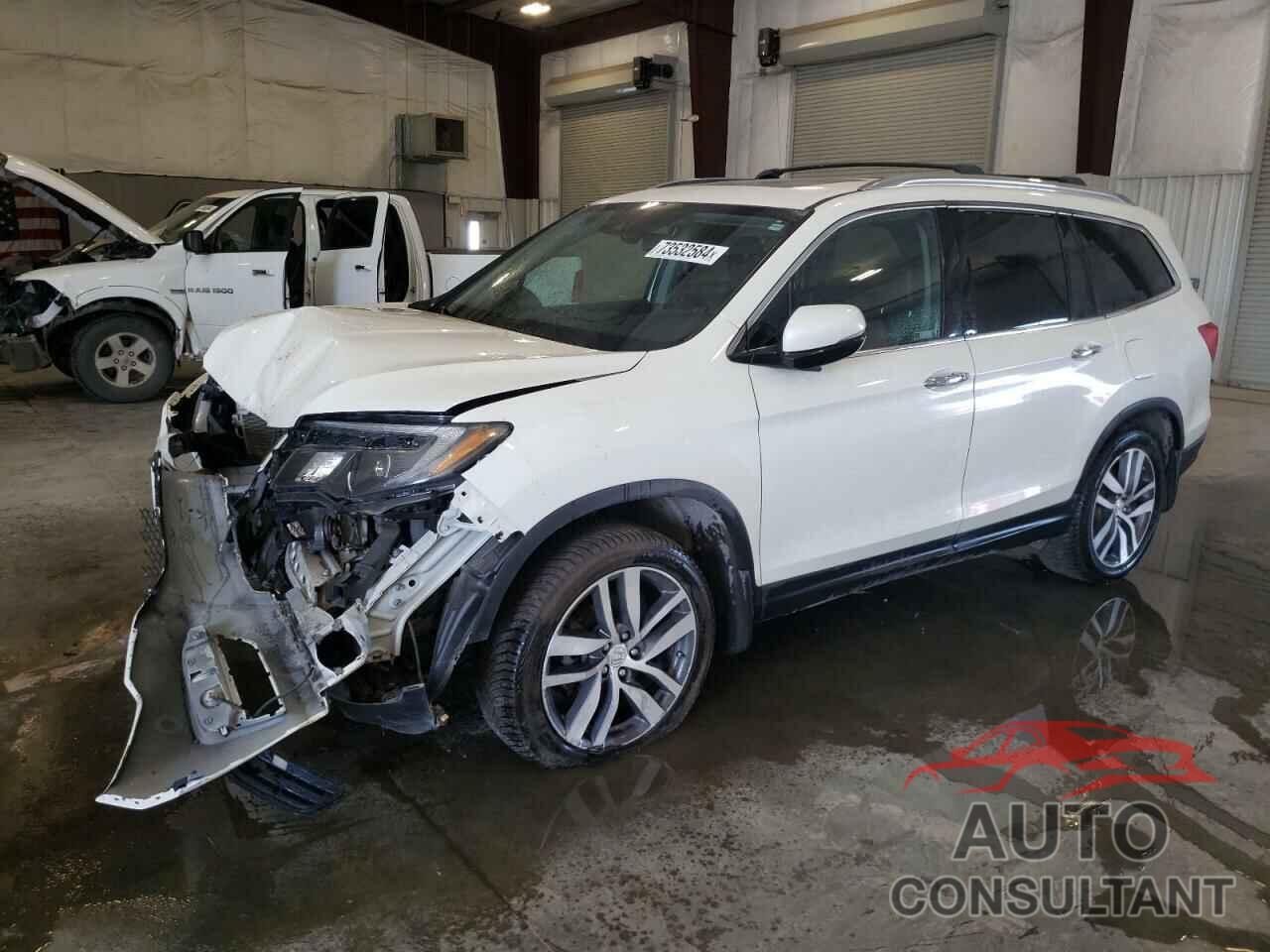 HONDA PILOT 2018 - 5FNYF6H09JB054117