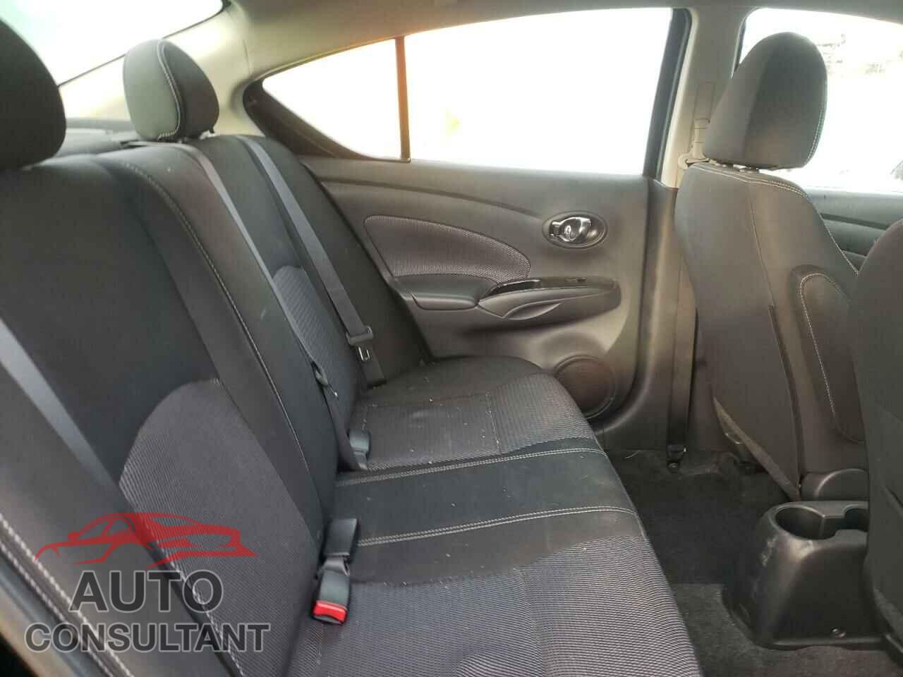 NISSAN VERSA 2017 - 3N1CN7AP1HL890397