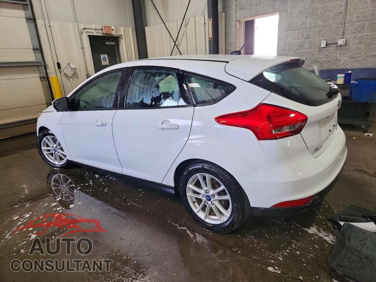 FORD FOCUS 2016 - 1FADP3K22GL364772