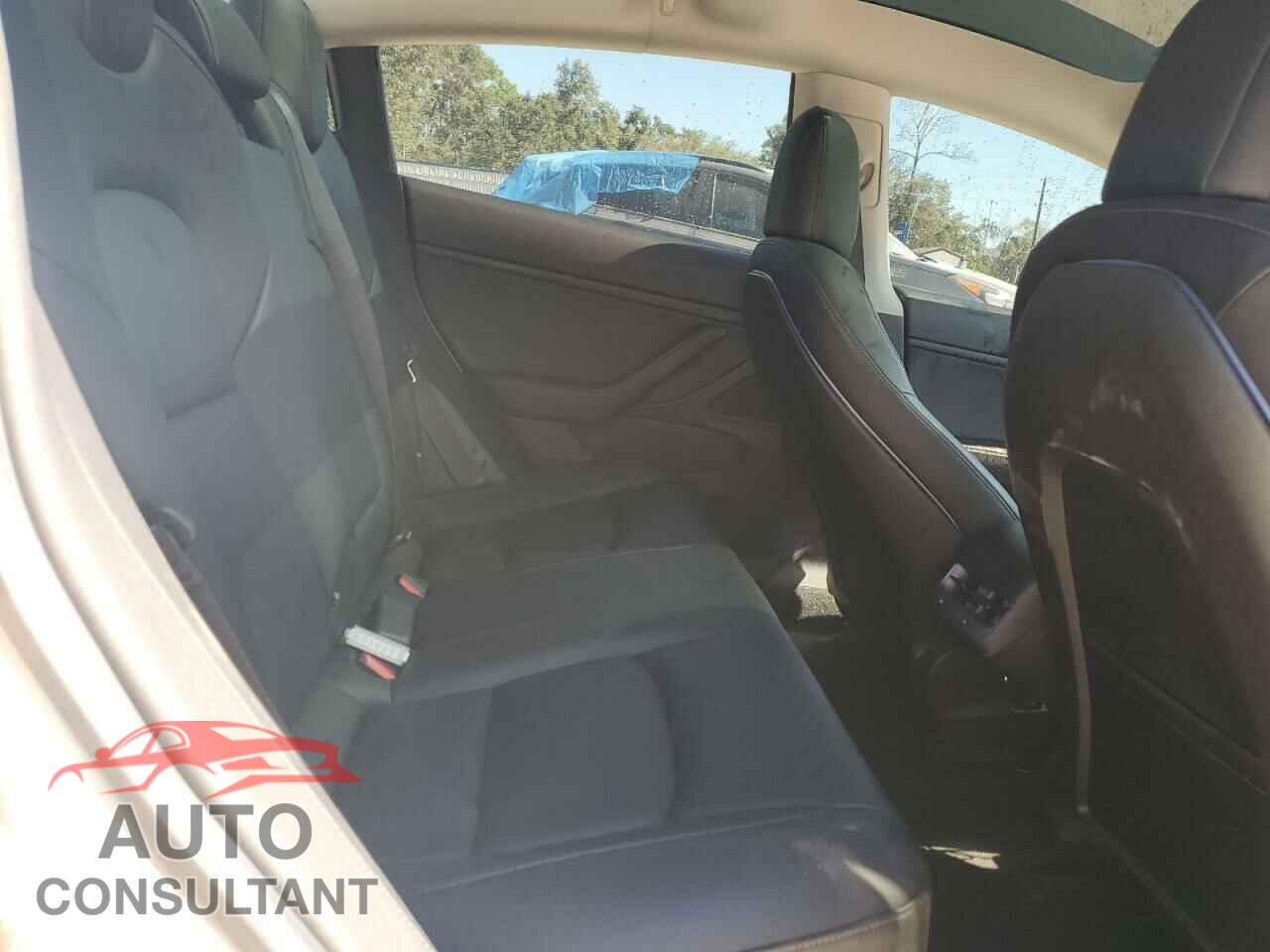 TESLA MODEL 3 2018 - 5YJ3E1EB6JF067526