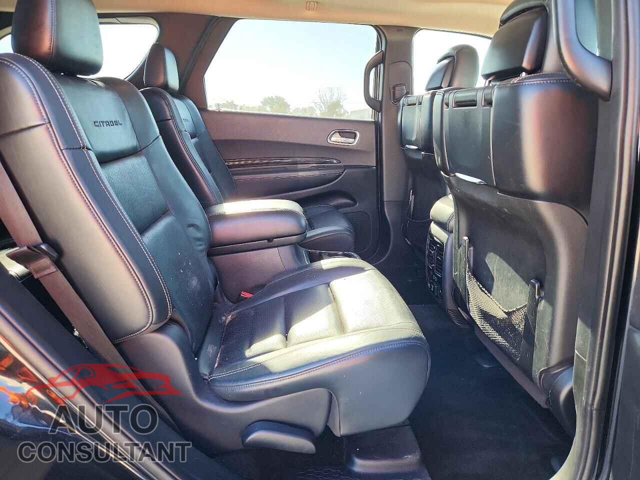 DODGE DURANGO 2015 - 1C4SDJET2FC917227